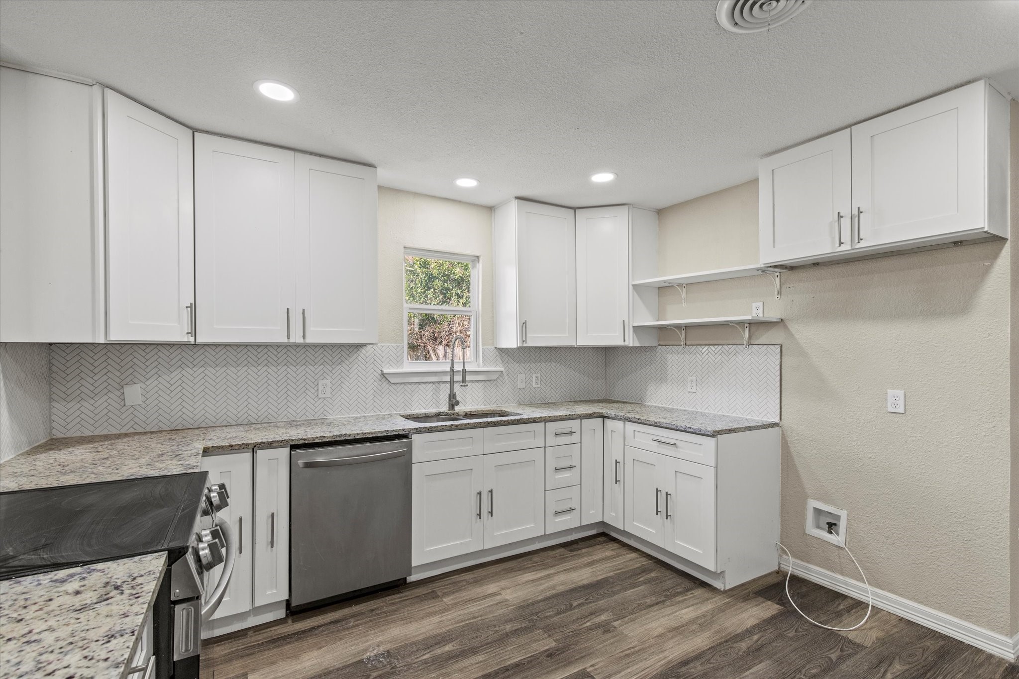 3517 Garwood Drive North Richland Hills TX 76117