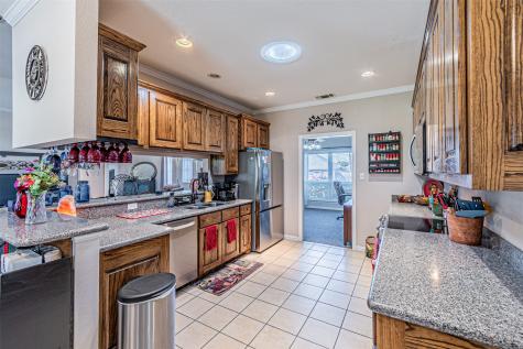 617 Parker Lane Granbury TX 76048