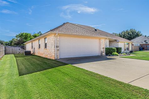617 Parker Lane Granbury TX 76048