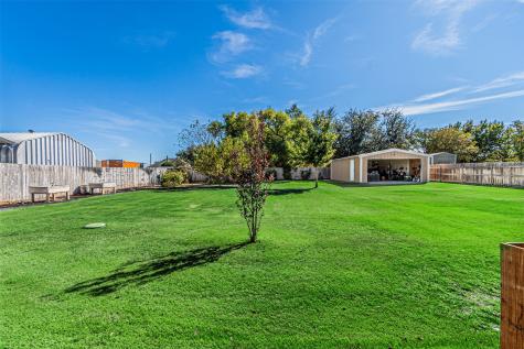 617 Parker Lane Granbury TX 76048
