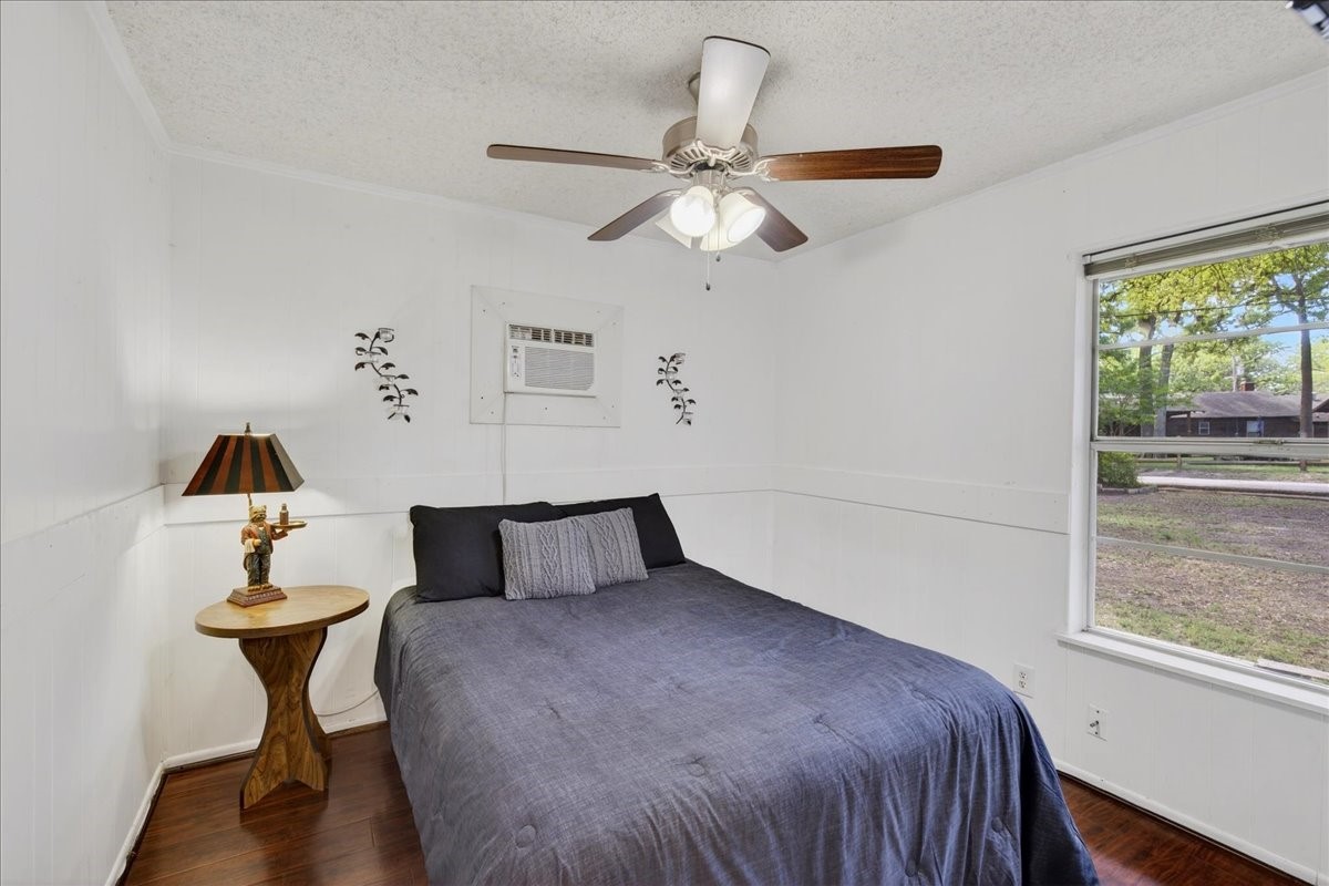 1529 Oak Shore Drive Tool TX 75143
