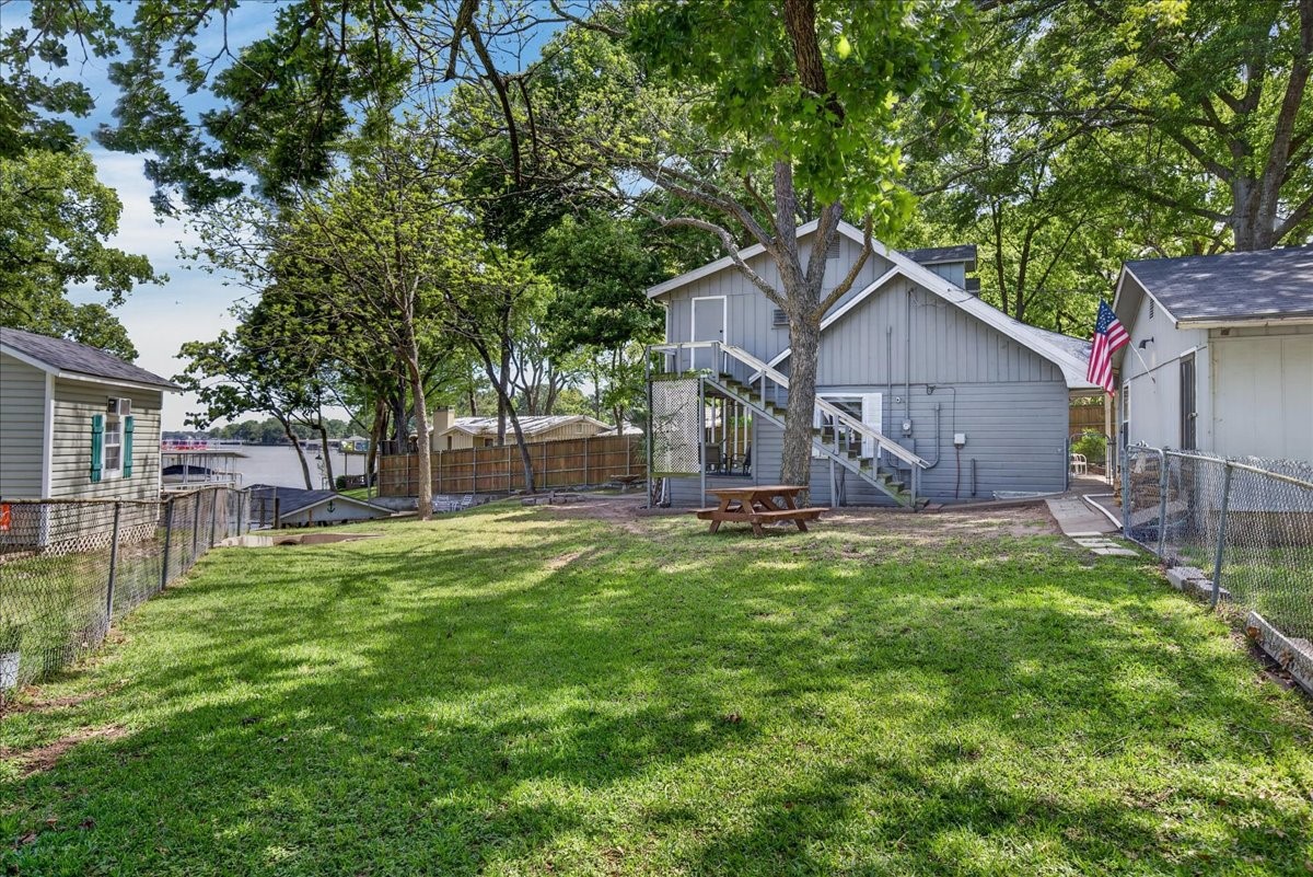 1529 Oak Shore Drive Tool TX 75143