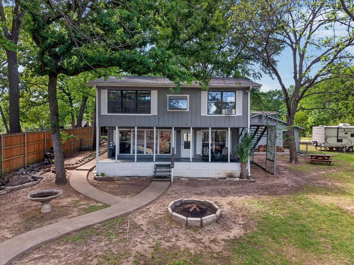 1529 Oak Shore Drive Tool TX 75143