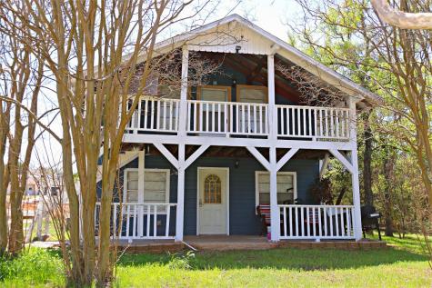 2504 Hillcrest Drive Granbury TX 76048