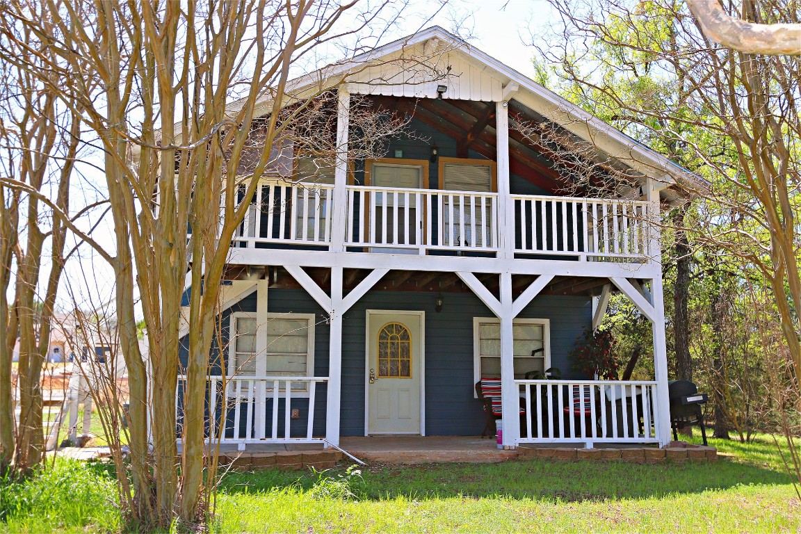 2504 Hillcrest Drive Granbury TX 76048