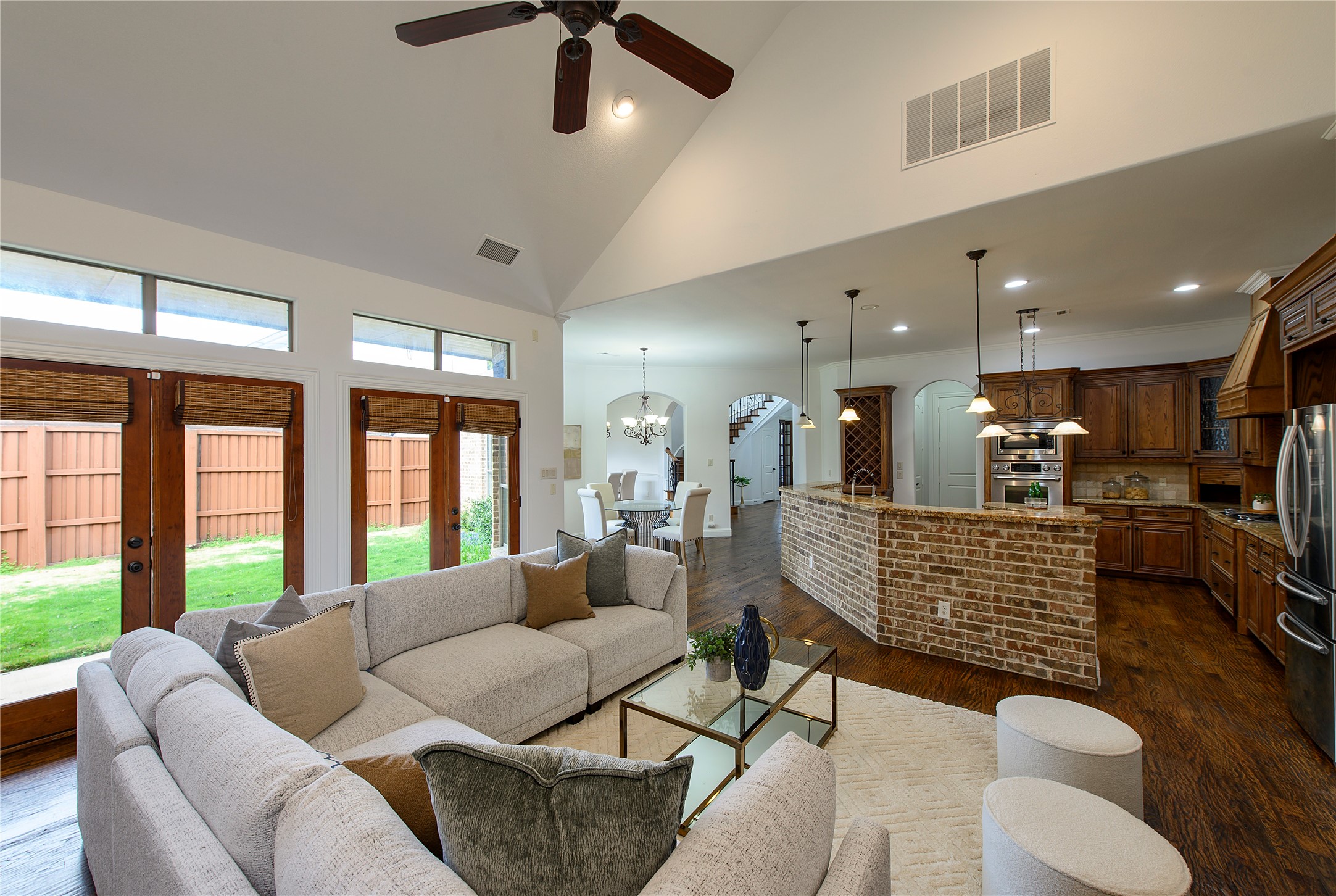 3606 S Versailles Avenue Dallas TX 75209