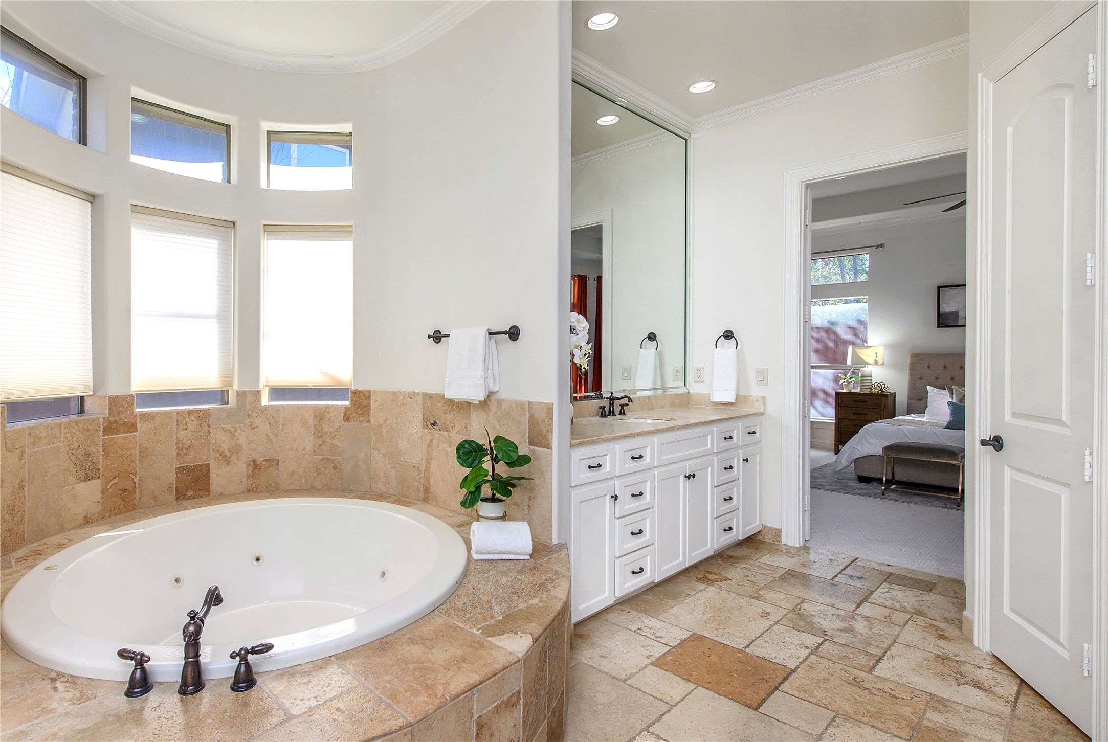 3606 S Versailles Avenue Dallas TX 75209