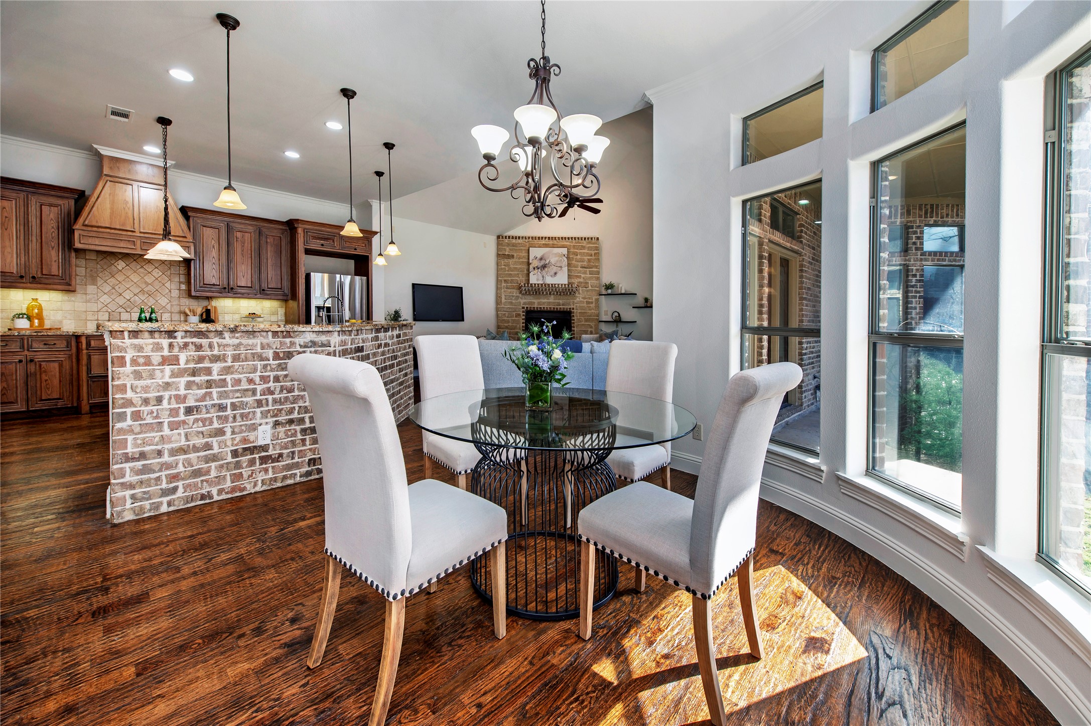 3606 S Versailles Avenue Dallas TX 75209