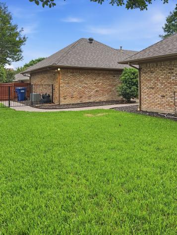2412 Clublake Trail Mckinney TX 75072