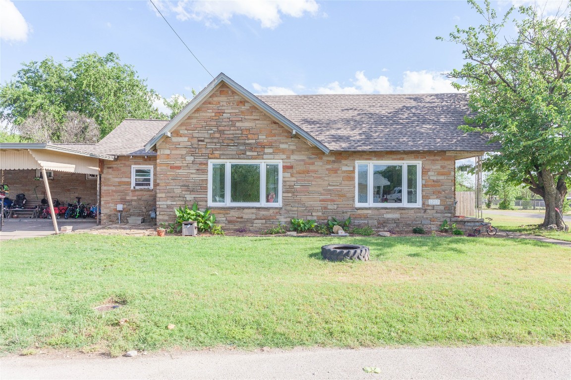 1217 Cherokee Street Weatherford TX 76086