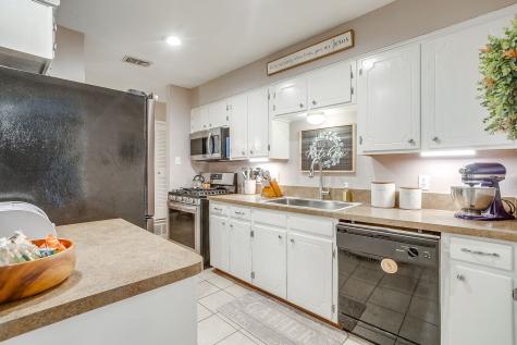 312 Gardenia Court Burleson TX 76028