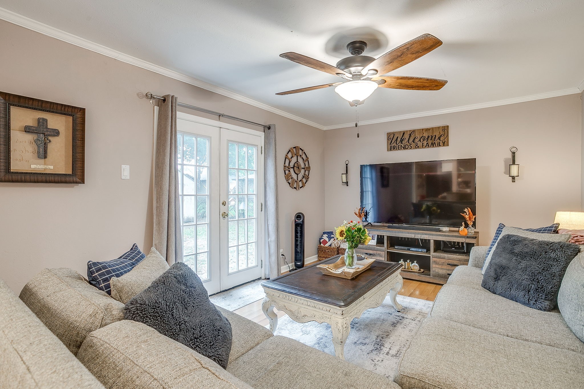 312 Gardenia Court Burleson TX 76028