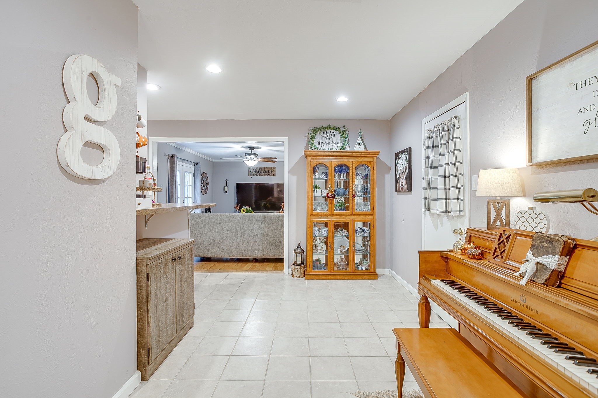 312 Gardenia Court Burleson TX 76028