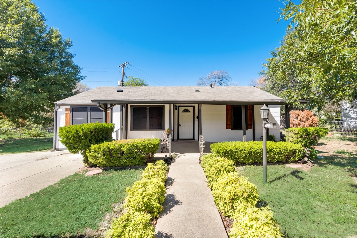 2417 Shropshire Street Fort Worth TX 76105