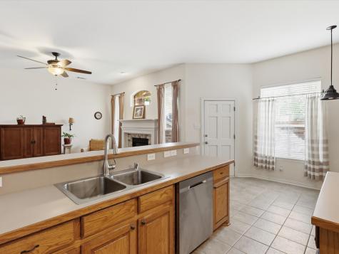 1740 Ivy Lane Carrollton TX 75007
