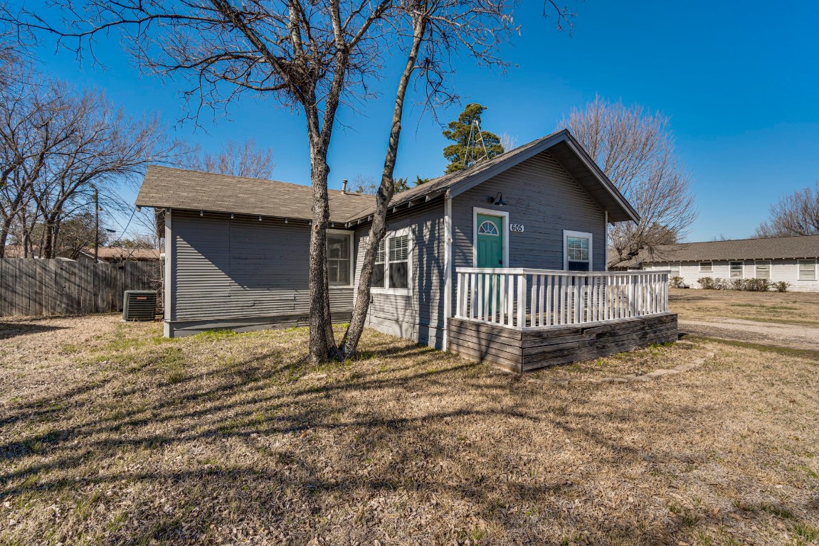 605 S Church Street Ferris TX 75125