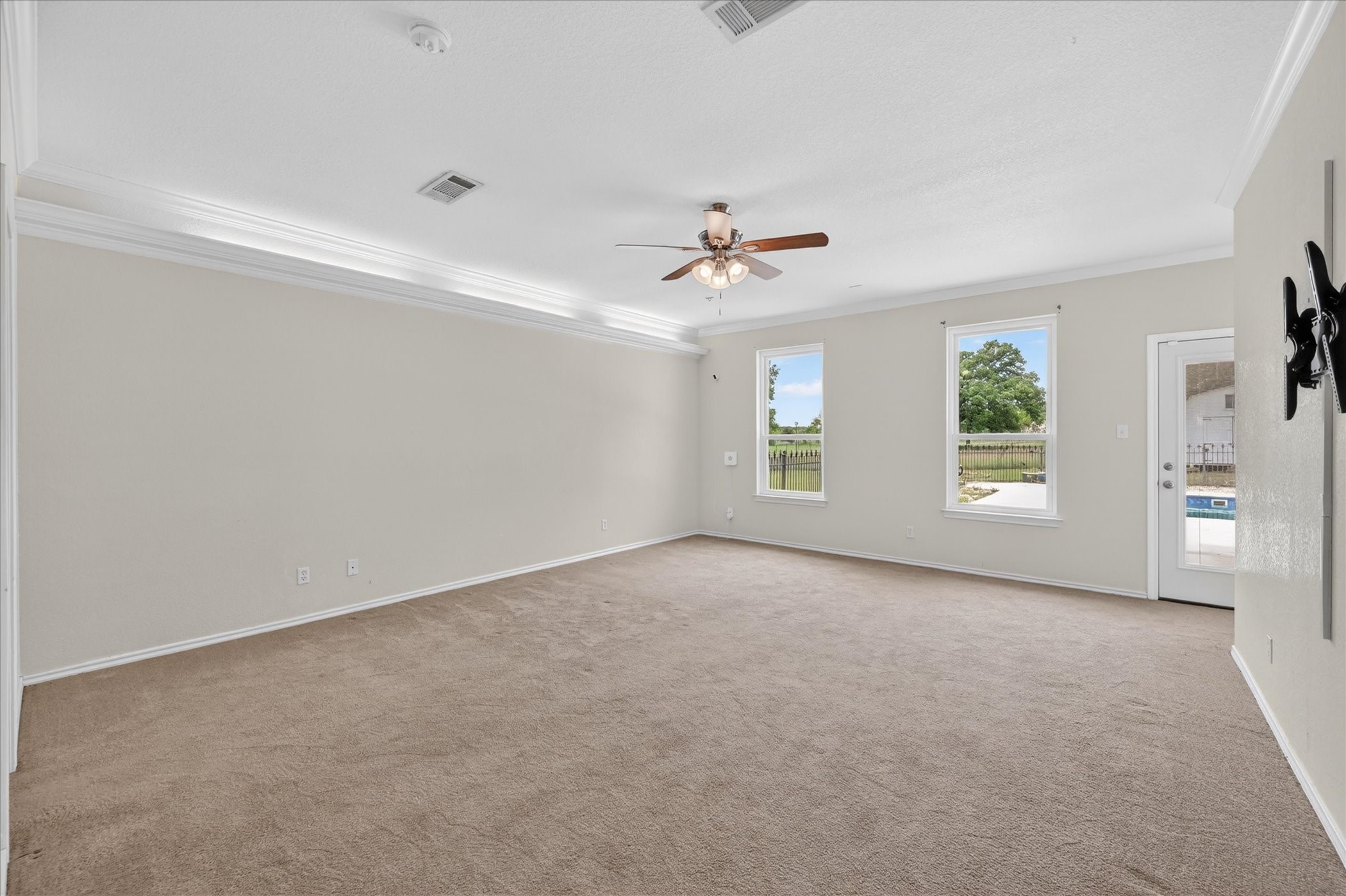 2212 Summit Drive Burleson TX 76028