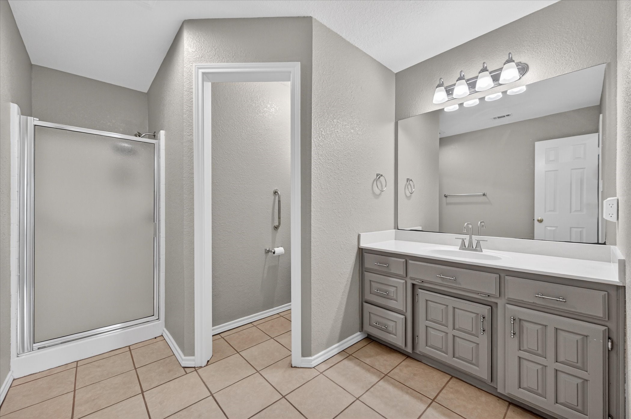 2212 Summit Drive Burleson TX 76028
