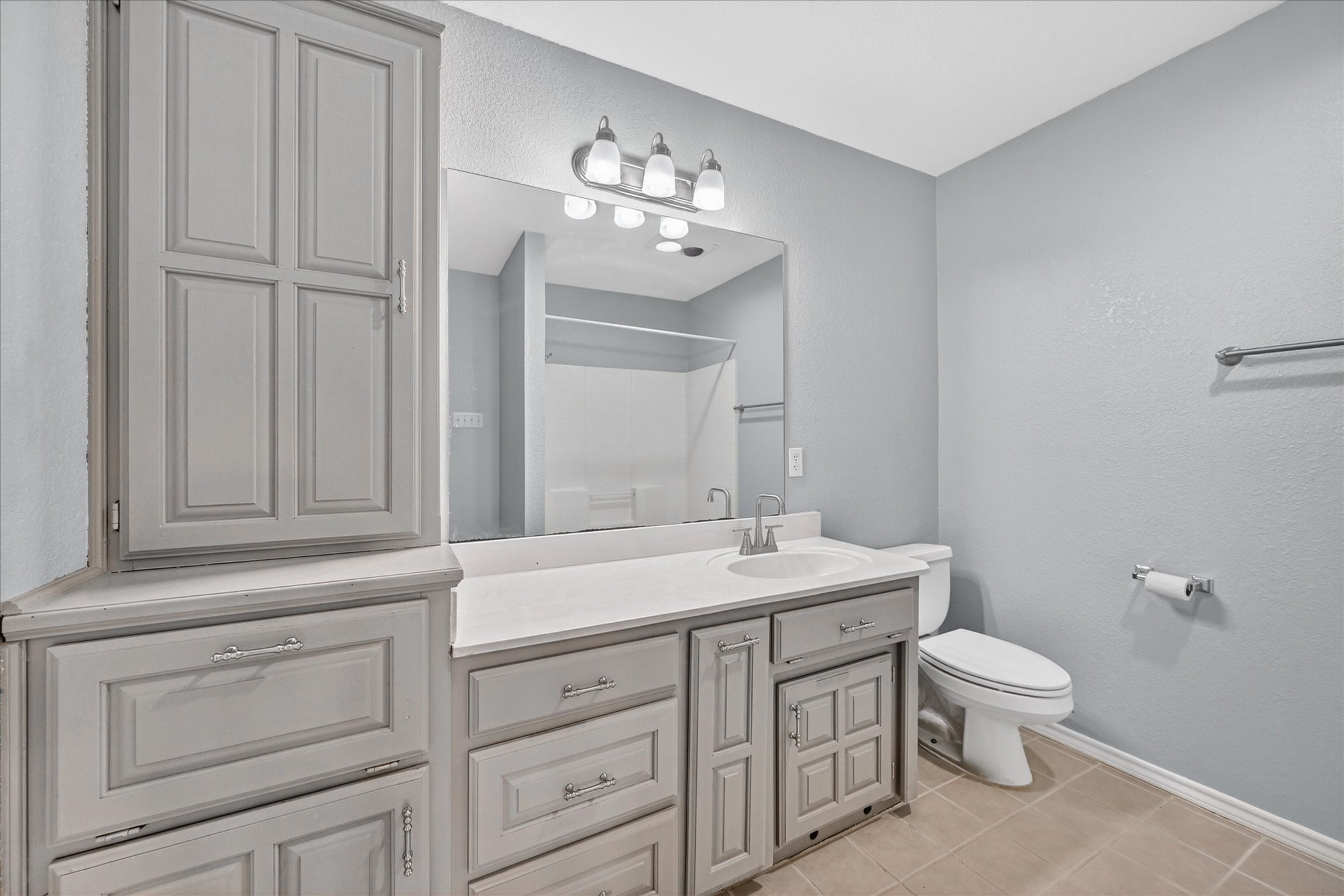 2212 Summit Drive Burleson TX 76028