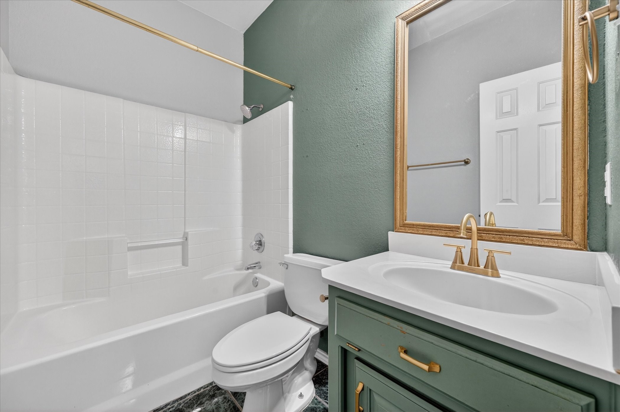 2212 Summit Drive Burleson TX 76028