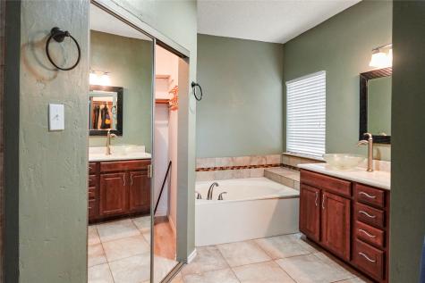 2123 Daniel Way Carrollton TX 75006