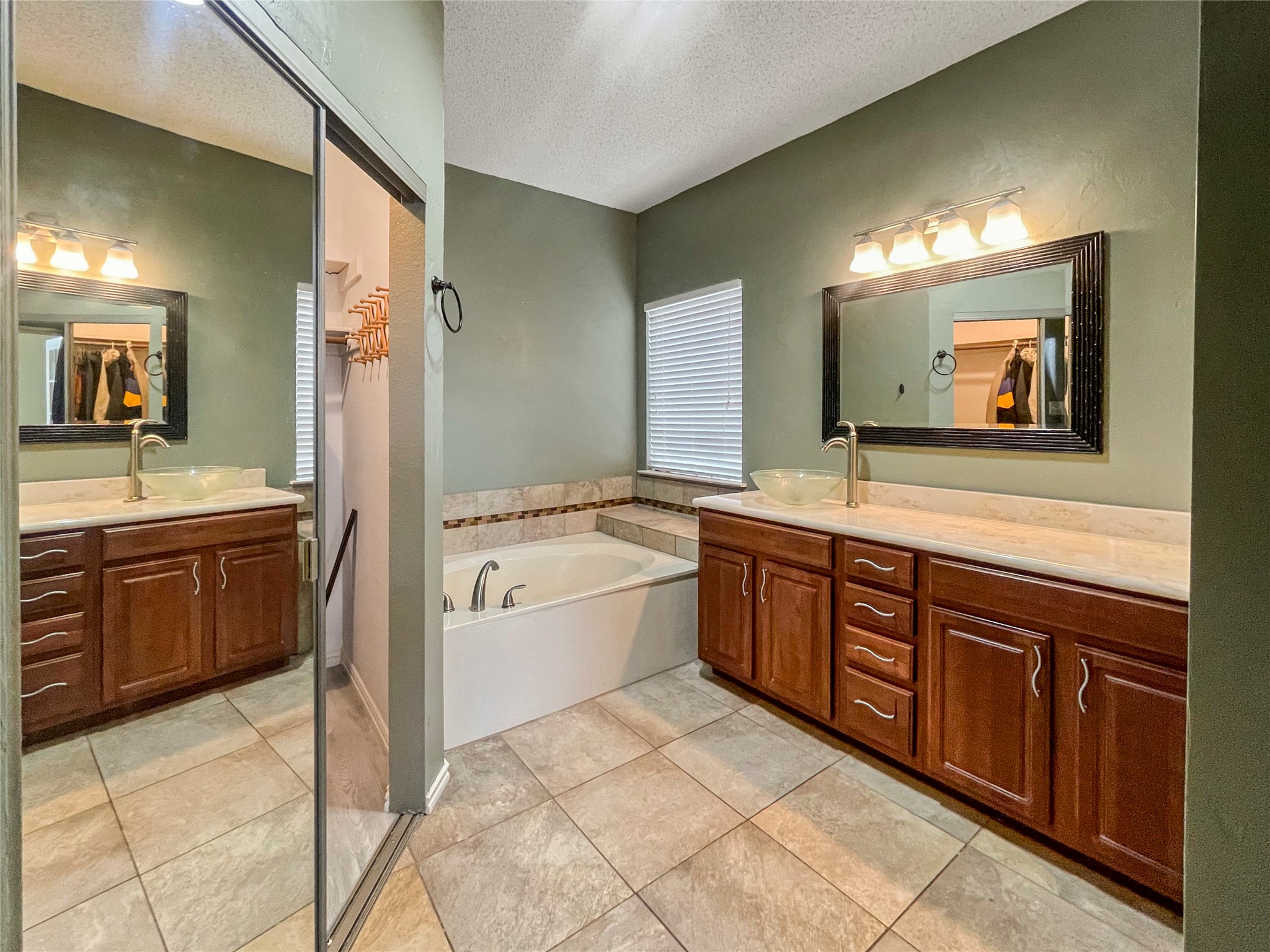 2123 Daniel Way Carrollton TX 75006