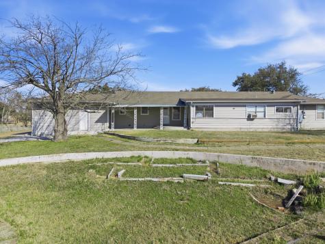 1306 Carr Street Hillsboro TX 76645