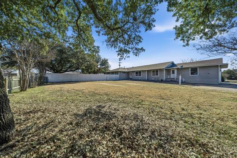1306 Carr Street Hillsboro TX 76645