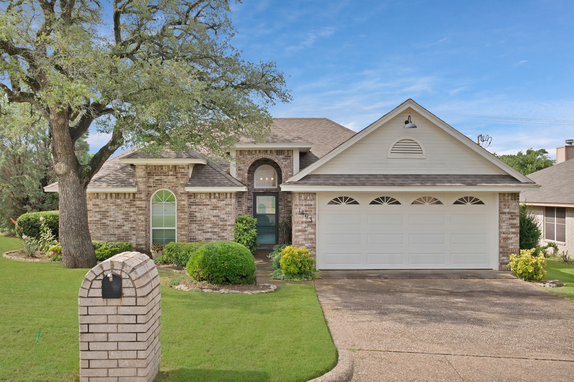 1403 Westwood Drive Weatherford TX 76086