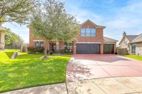 1020 Fox Willow Court Burleson TX 76028