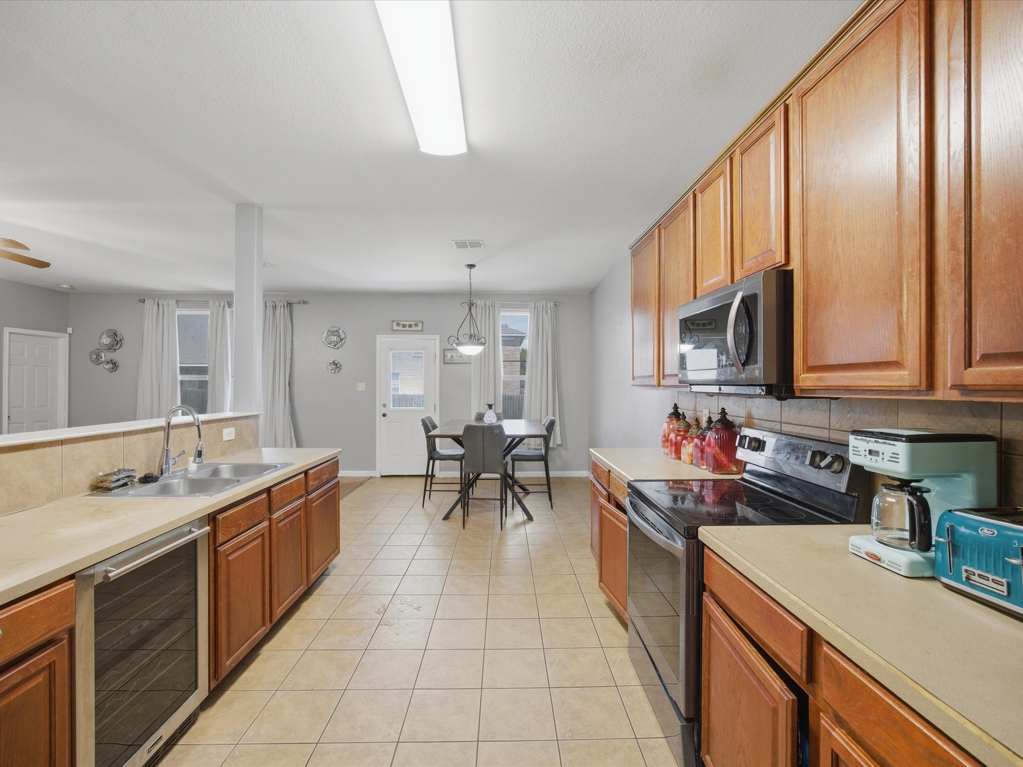 8221 Atherton Street Arlington TX 76002