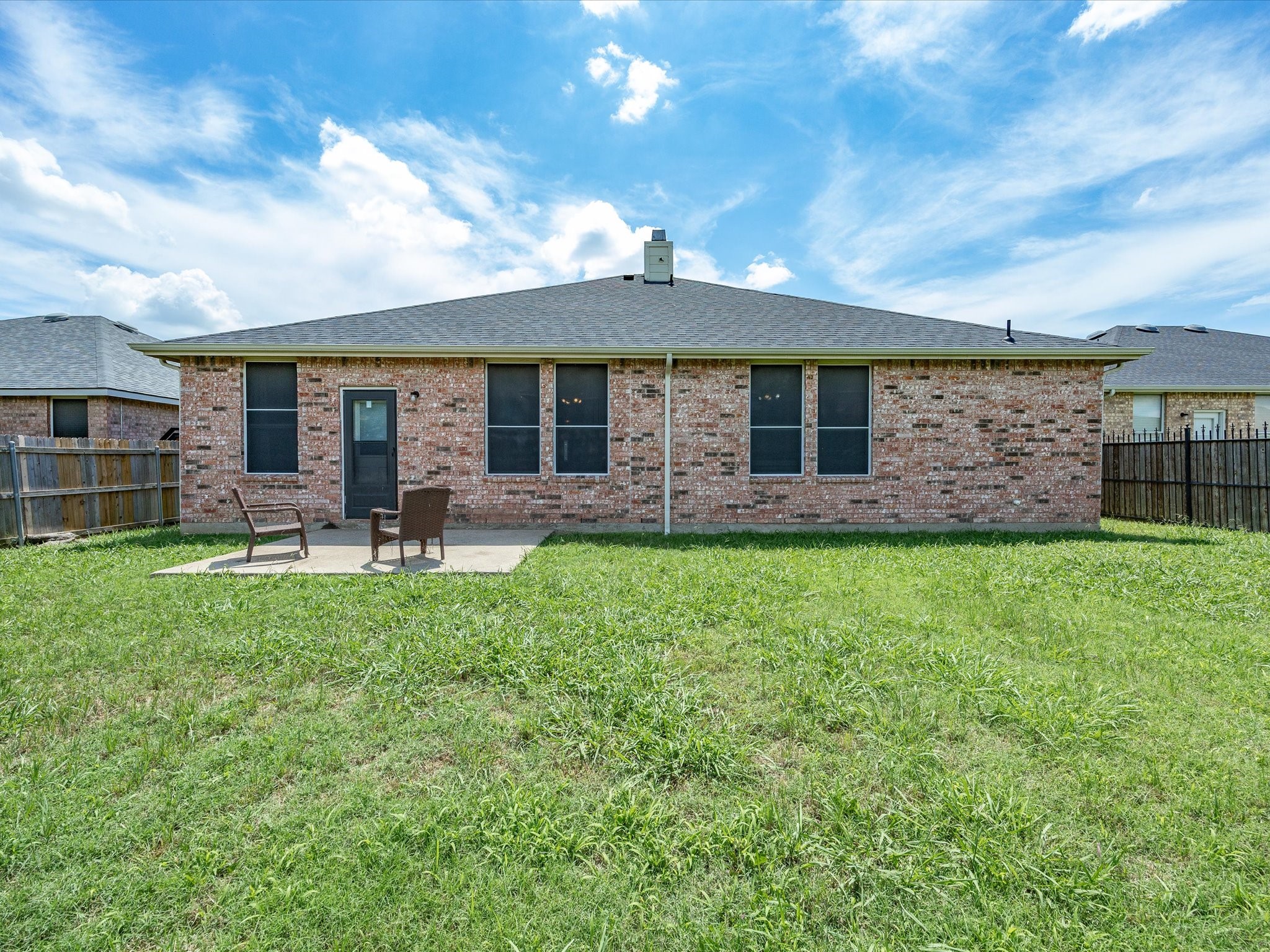 8221 Atherton Street Arlington TX 76002