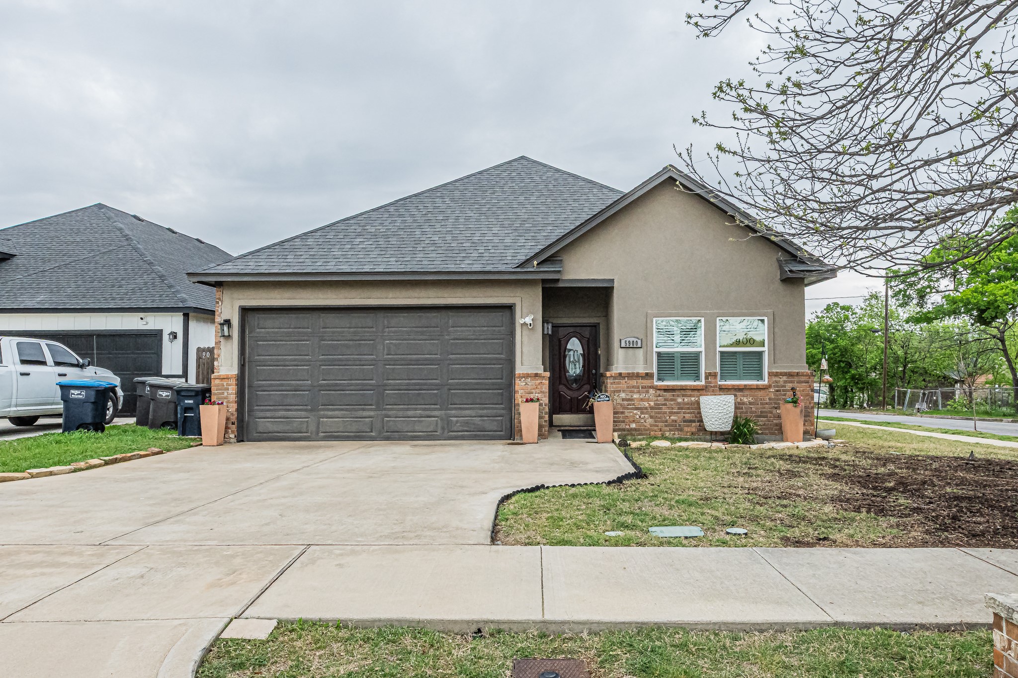 5900 Houghton Avenue Fort Worth TX 76107