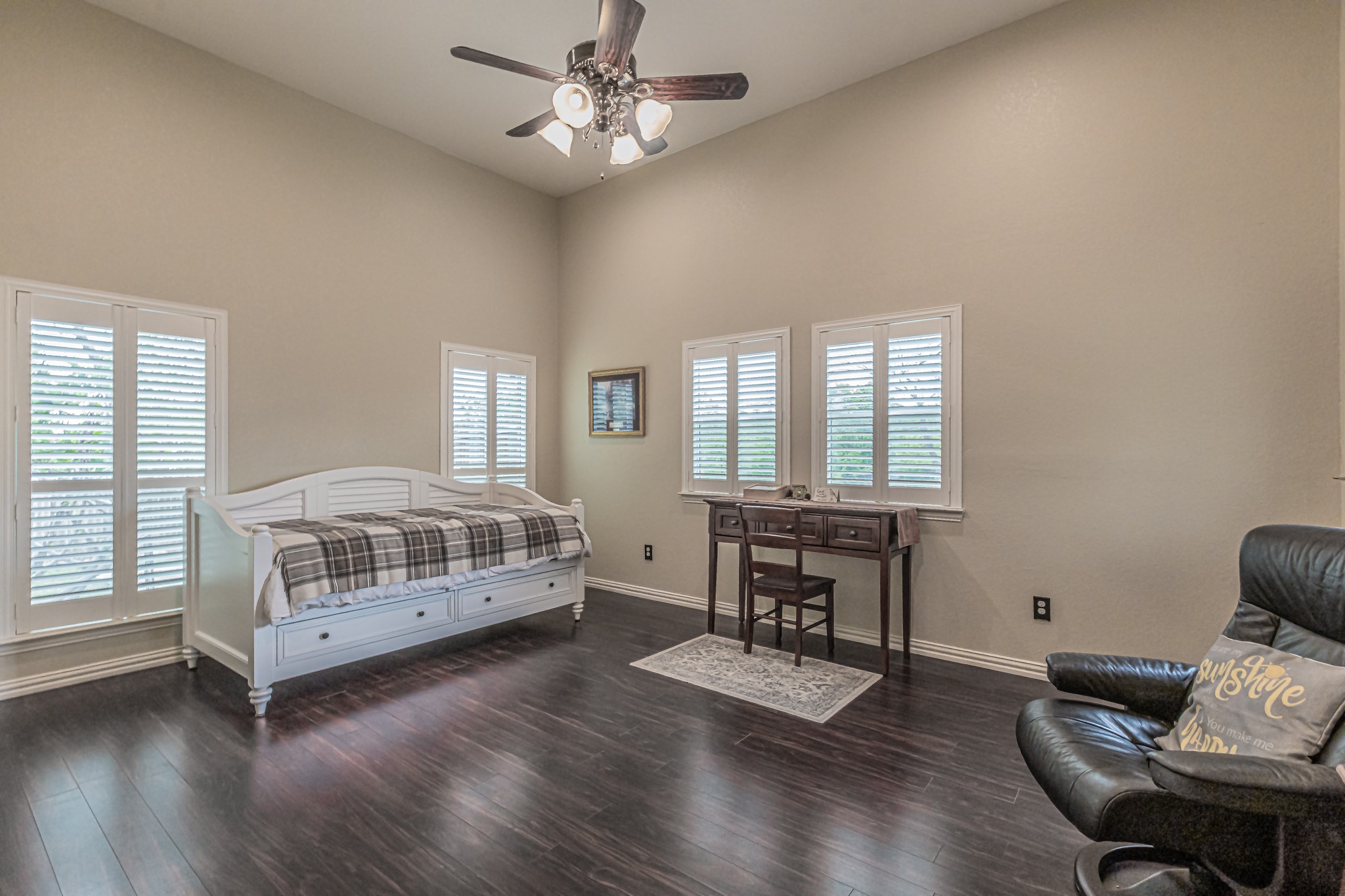 5900 Houghton Avenue Fort Worth TX 76107