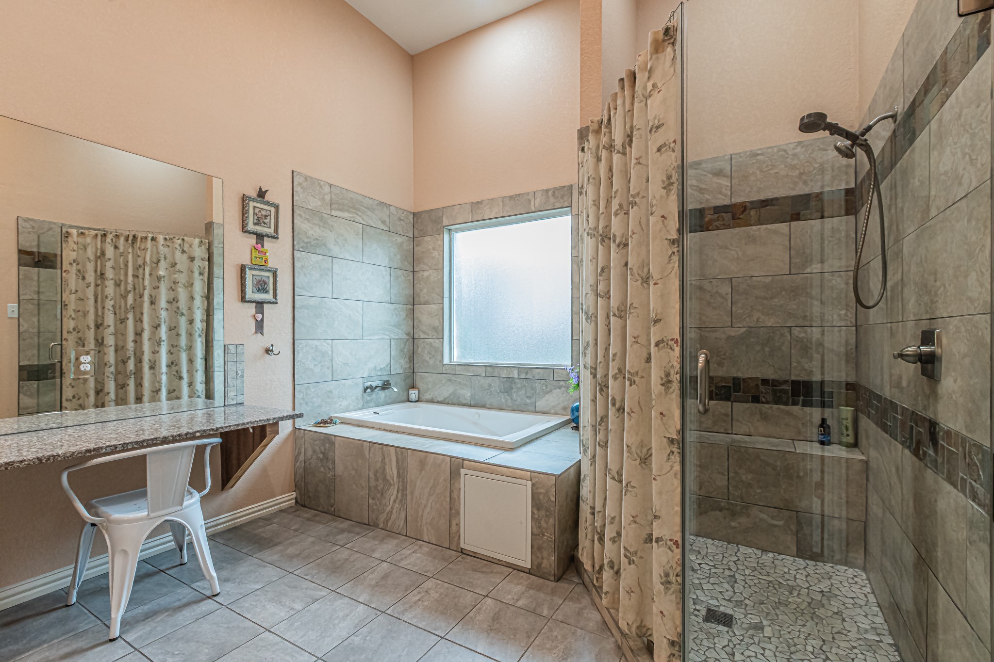 5900 Houghton Avenue Fort Worth TX 76107