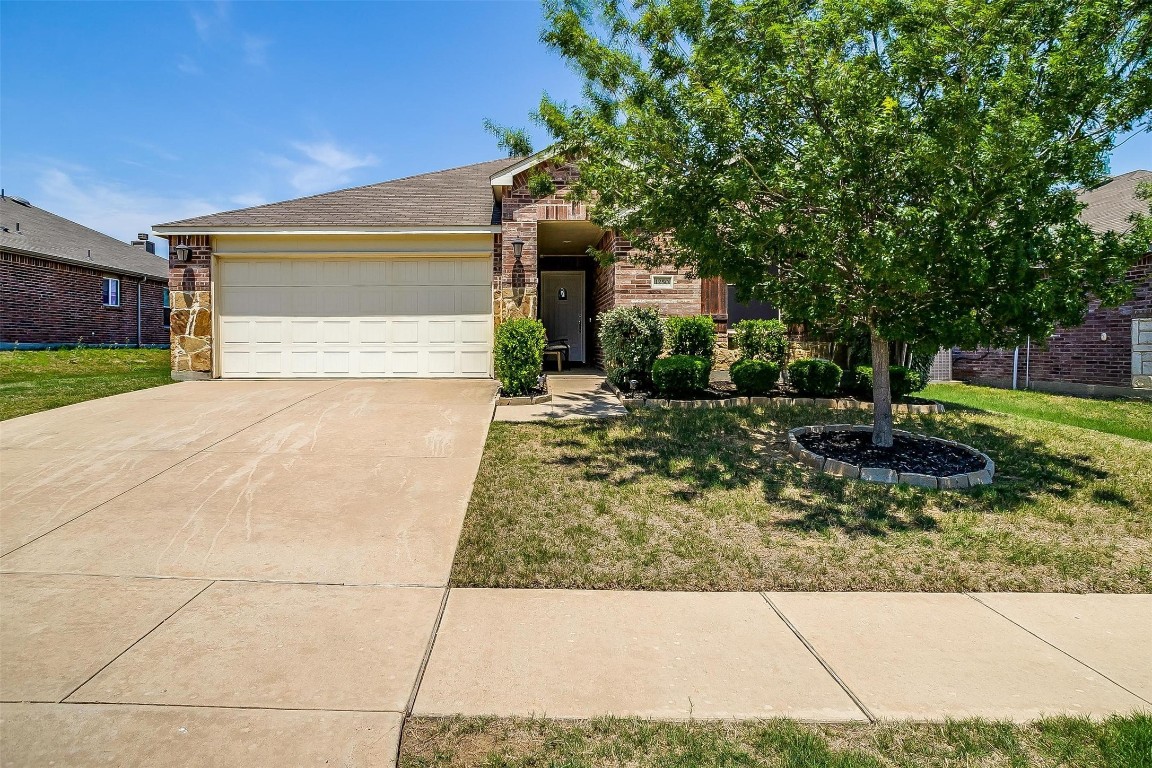 1250 Wysteria Lane Burleson TX 76028