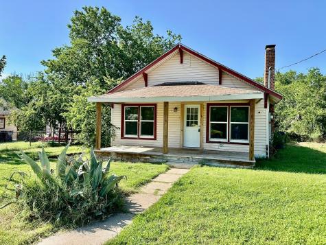 1203 Thompson Street Bridgeport TX 76426