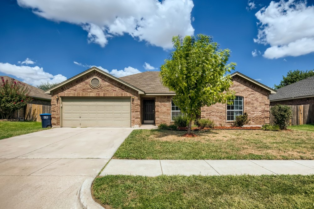 5305 Archer Drive Fort Worth TX 76244