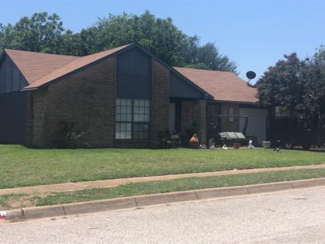 3737 Longmeadow Way Fort Worth TX 76133