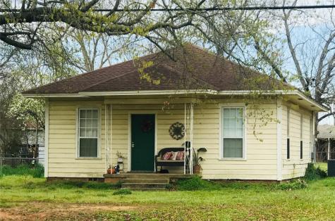 554 Mount Pleasant Street Pittsburg TX 75686