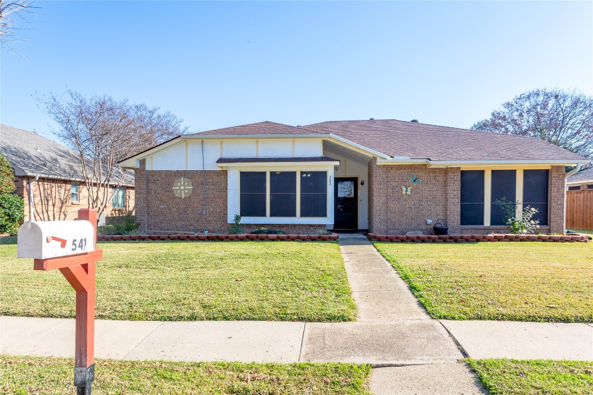 542 Country View Lane Garland TX 75043