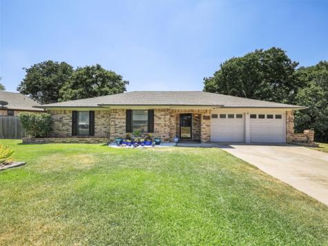 7313 Timberlane Drive North Richland Hills TX 76182