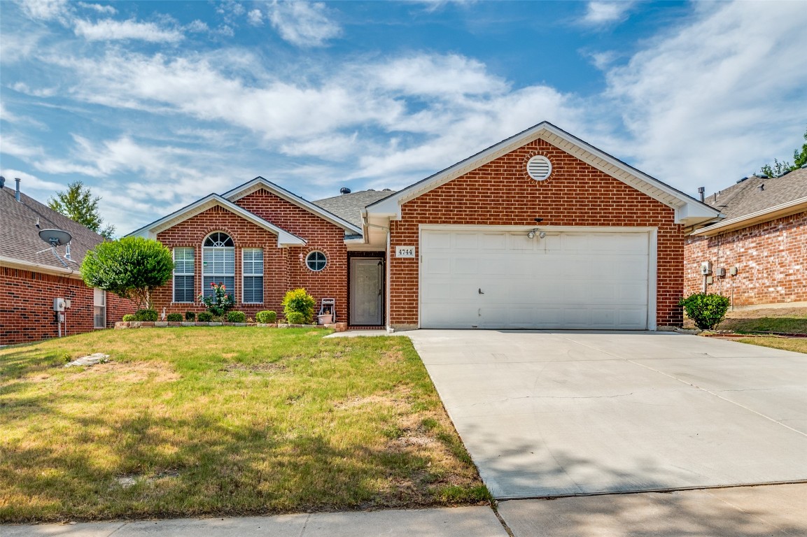 4744 Misty Ridge Drive Fort Worth TX 76137