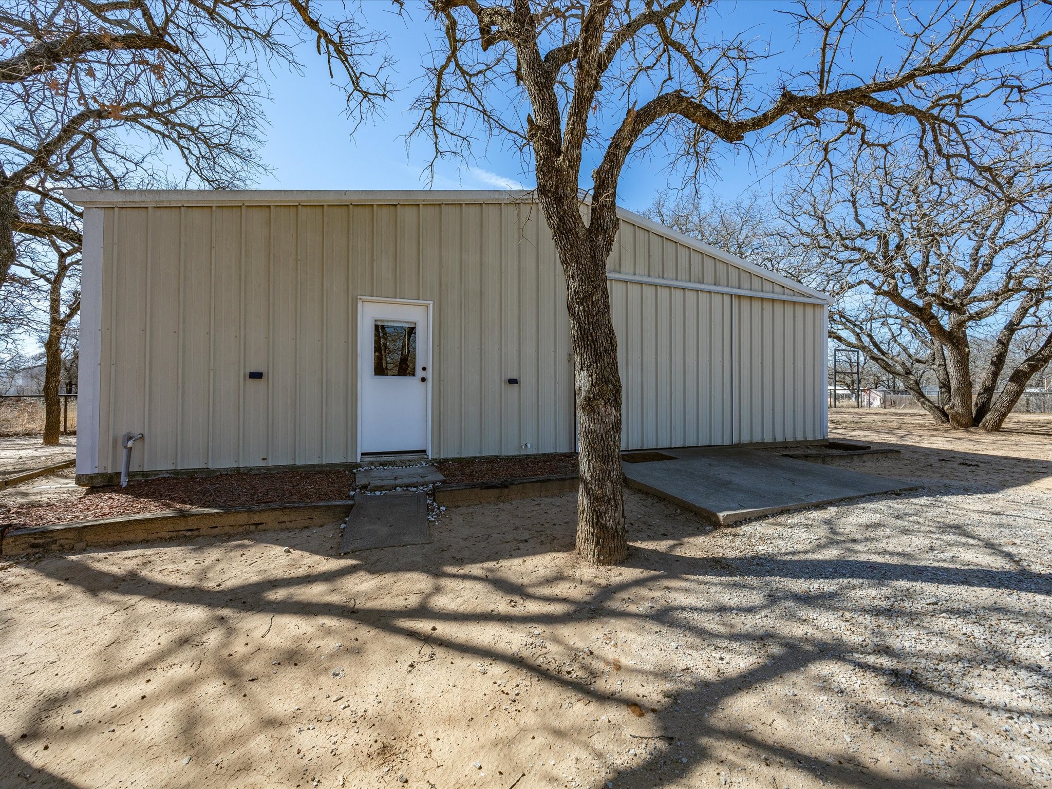 19901 S Highway 281 Lipan TX 76462