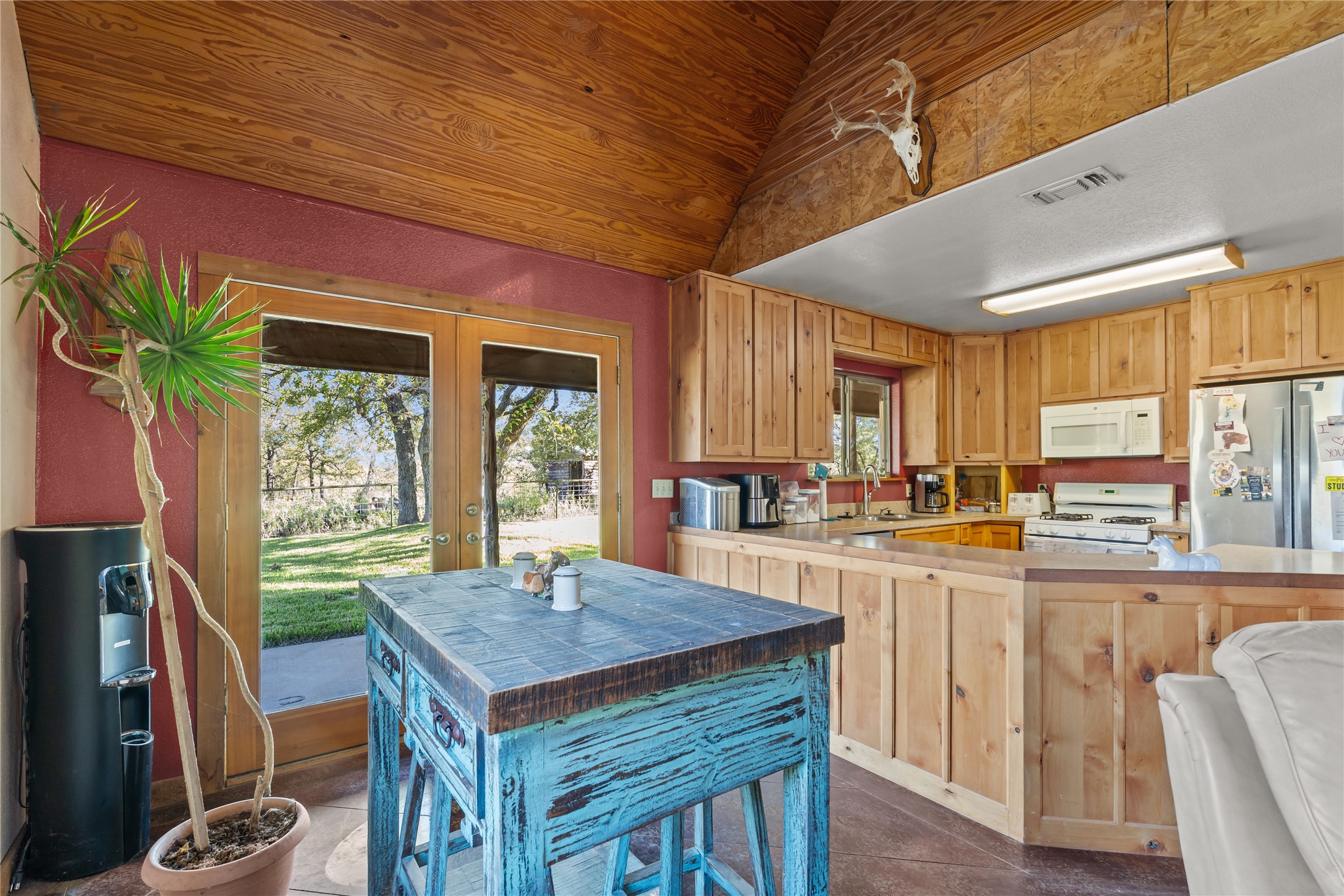 262 N Cheyenne Trail Springtown TX 76082