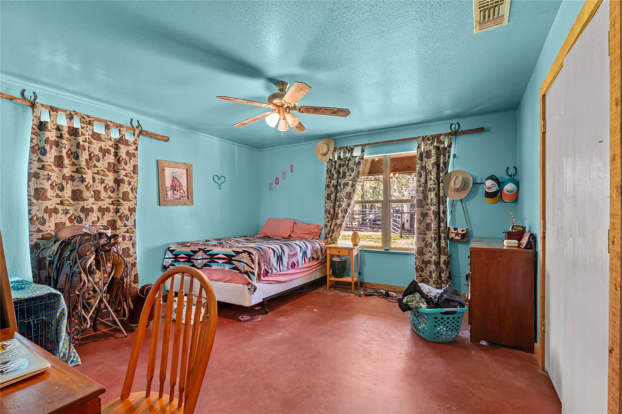 262 N Cheyenne Trail Springtown TX 76082