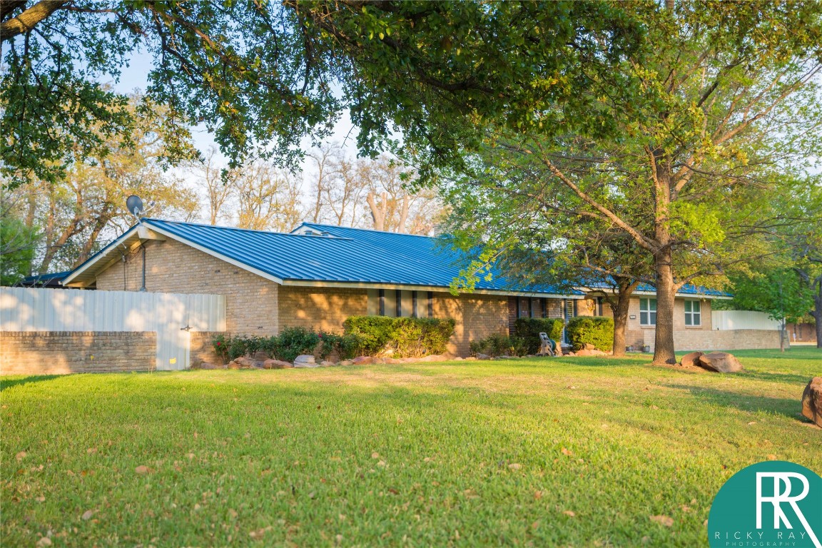 2402 11th Street Brownwood TX 76801