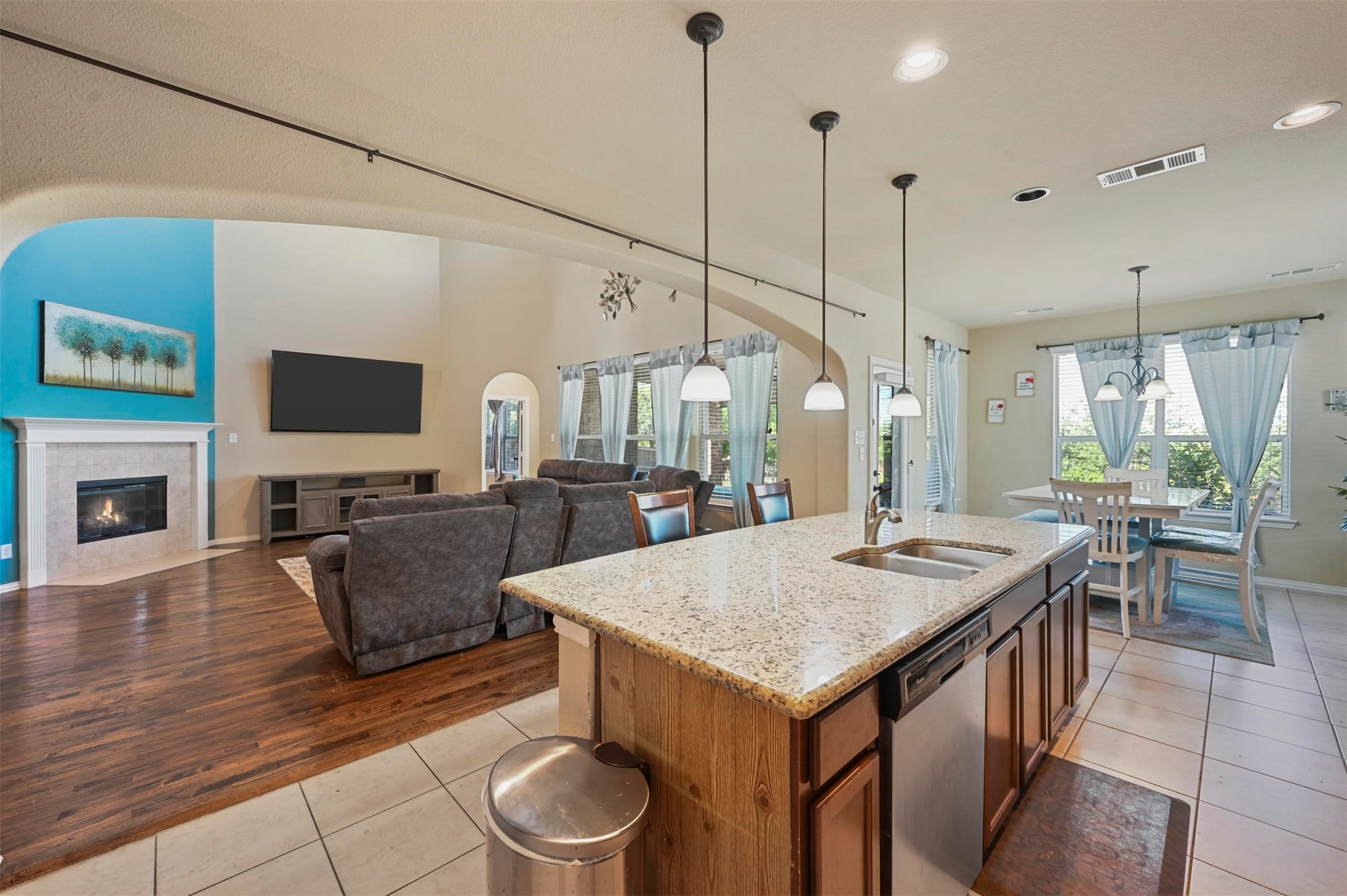 6409 Tuckers Place Rowlett TX 75089