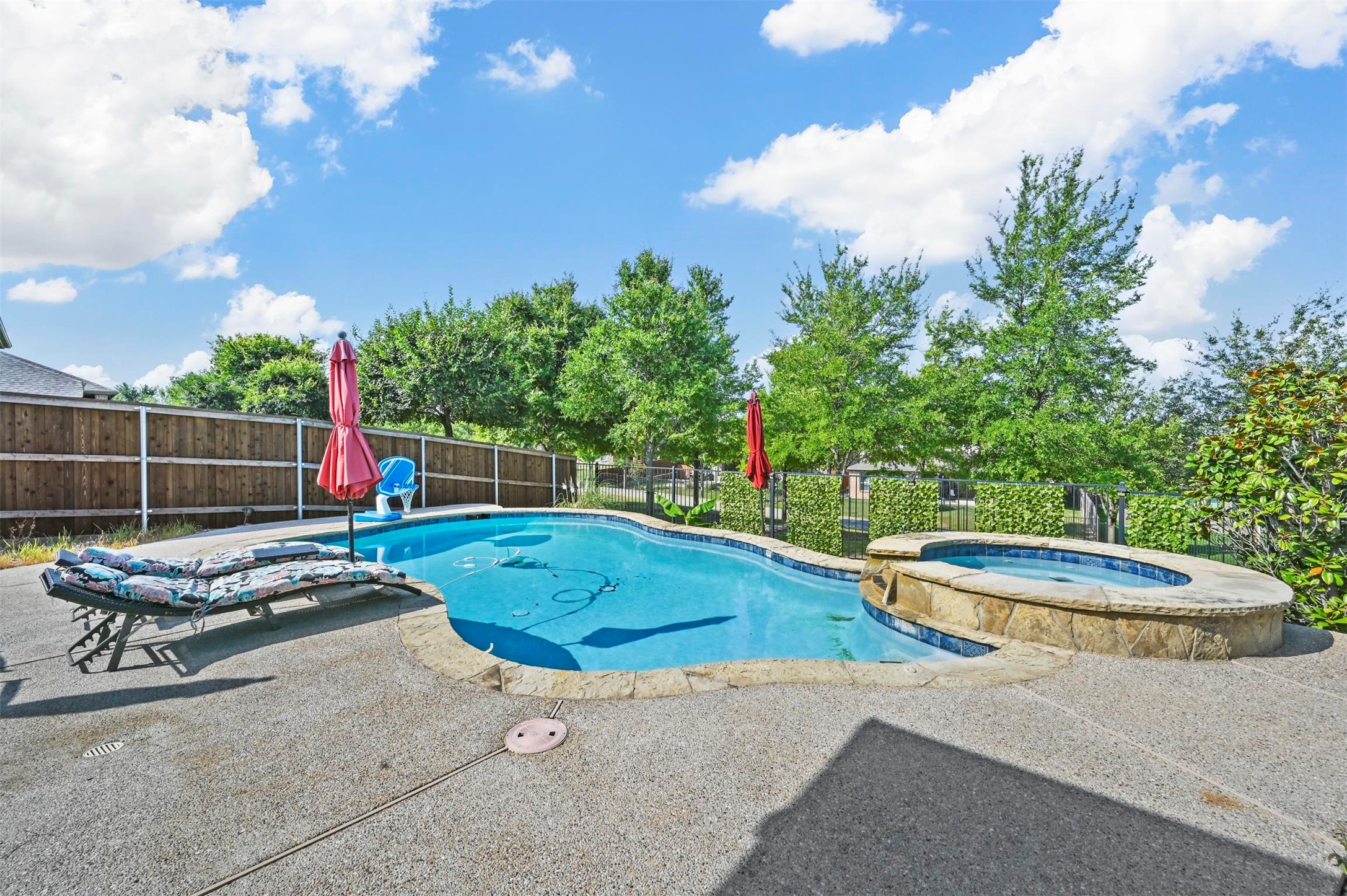 6409 Tuckers Place Rowlett TX 75089