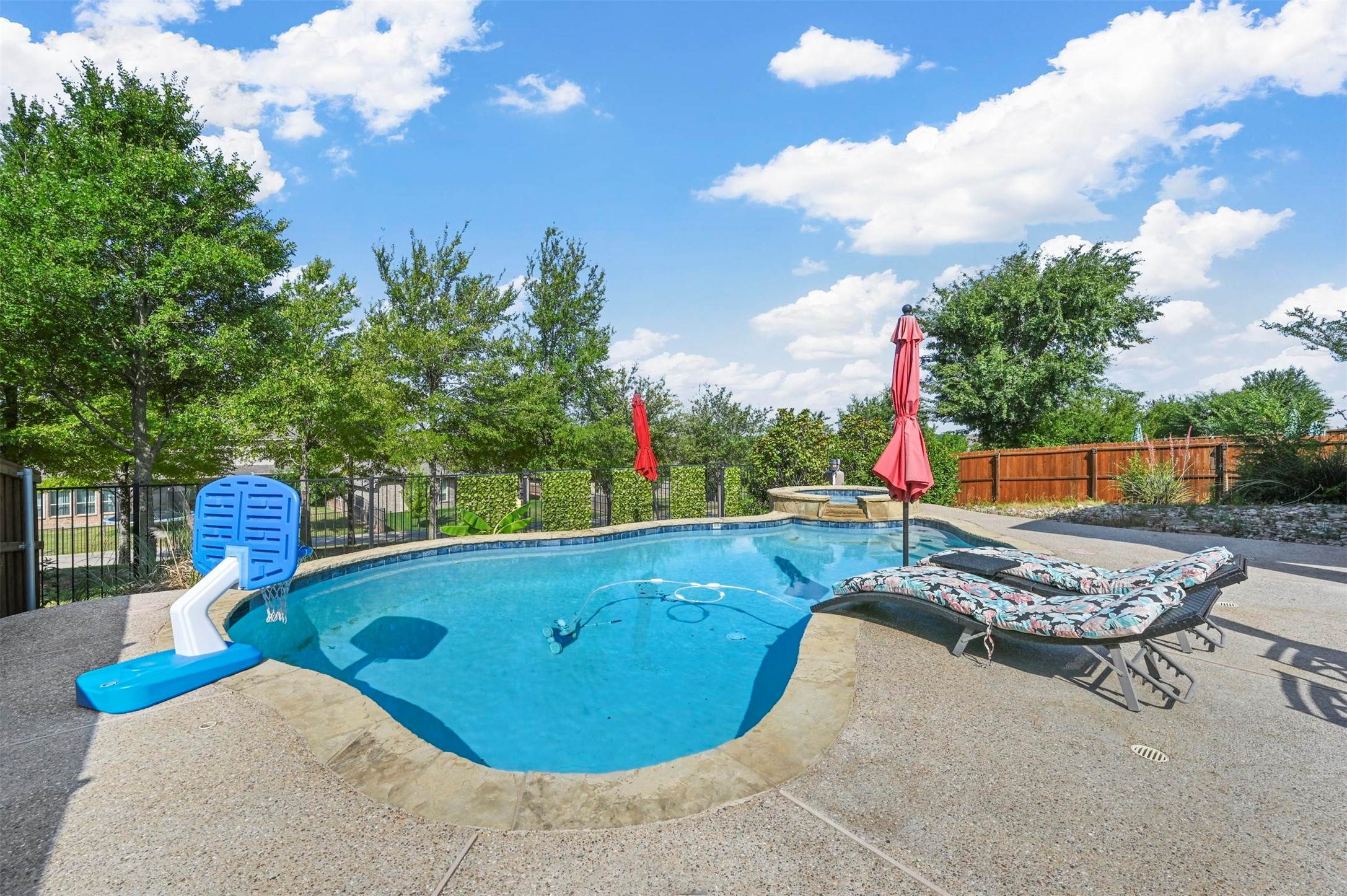 6409 Tuckers Place Rowlett TX 75089